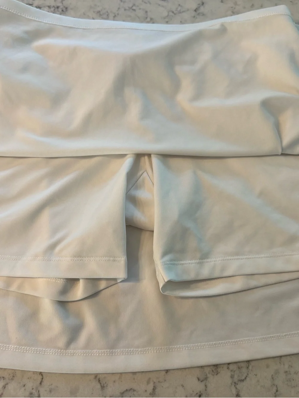 Izod‎ White Athletic Skort with Light Blue Stripe Side Panels Size Women’s Small